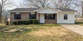 1105 Brentwood Drive Gallery 1