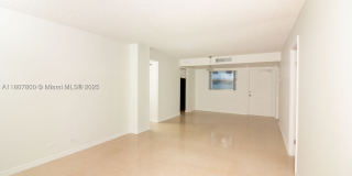 447 NE 195th St Gallery 23