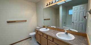 4 Bed 2 Bath Home in Waterbury Meadows Gallery 37