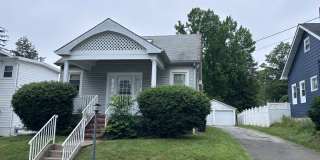 Ewing, NJ – 6BR / 2BA. House near TCNJ. Spacious layout. - Gambourg Properties Gallery 1