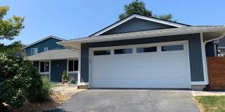 Charming 3BR/2BA Ranch Home with Huge Fenced Yard | East Hill, Kent Charming 3BR/2BA Ranch Home with Huge Fenced Yard | East Hill, Kent Gallery 1