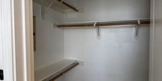 Beautiful and spacious 4 bedroom/ 2.5 bathroom home Gallery 19