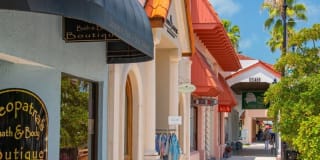 333 THE ESPLANADE N Gallery 20