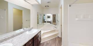 Paddock Club Apartments Gallery 24