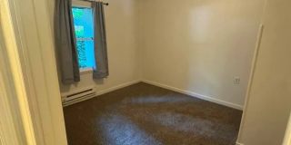 Cute 2 bedroom 1 bathroom Duplex Near National Ave Gallery 3