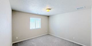Beautiful 3-Bedroom Home in Tierra Oeste near Ladera/Unser. Refrigerated Air! Gallery 19