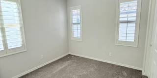2366 W Gloria Lane Gallery 44