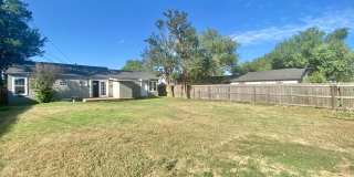 Now Available for 3/2 home near Maxey Park and Covenant Hospital Gallery 17