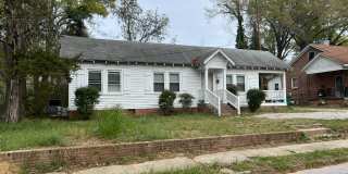 218 West Creswell Avenue Gallery 1