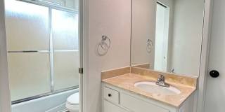 3636 Howard Gallery 14
