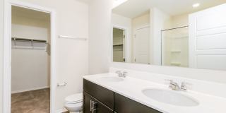 The Corridor at Sunset Oaks Rental Homes Gallery 5
