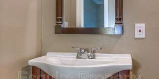 1218 N. OLIVE ST Gallery 17