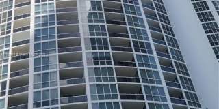 18201 Collins Ave Gallery 1