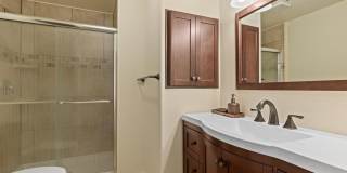 Luxury East Medford Home with 4 Bedrooms, 2 Bonus Rooms & Dual Living Areas Gallery 34