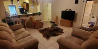 College Station - 3 bedrooms / 3 Baths Townhome in the Barracks! Gallery 5
