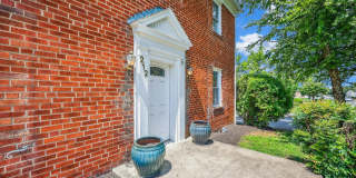 212 FREDERICK Avenue S Gallery 13