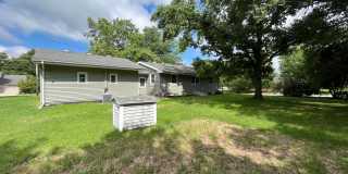 Beautiful 3 Bedroom Home in Normal! Gallery 21