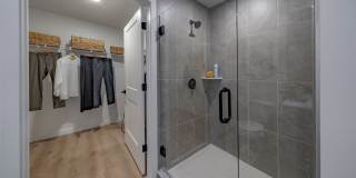 Adderley Adderley Gallery 15