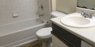 Equestrain Park 2 bedroom + 2 bathroom condo Gallery 13