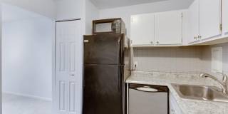 26 CANTERBURY Square unit: 202 Gallery 3