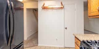 Beautifully Maintained Townhome with Fantastic Amenities Gallery 13