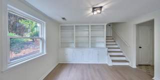 2924 GRACEFIELD Road Gallery 30