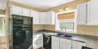 Move-In Ready 3 Bed, 2 Bath in Lansing (Section 8 Approved) Gallery 1
