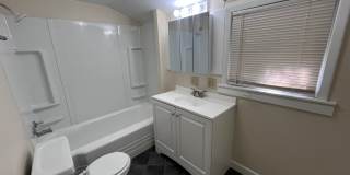 Adorable 2 Bedroom 1 Bathroom Gallery 8