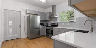 309 West Chicago Avenue Gallery 10