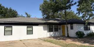 5924 North College Street Gallery 1