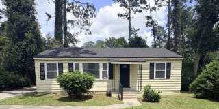 Charming 2BR/1BA Near VSU – Hardwood Floors Gallery 1