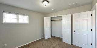 Viewable Now!  Small Dogs Accepted! Gallery 33