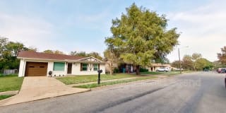 717 E Martin Lane Gallery 1