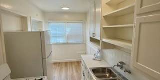 4310 Overland Gallery 2