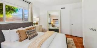 8373 El Paseo Grande Gallery 36