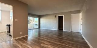 Tarzana Five Apartments Gallery 28