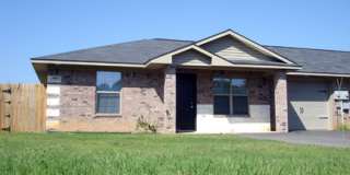 Coming Soon: 2 Bedroom Duplex in Lindale! Gallery 1