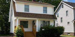 1362 Shaw View Avenue Gallery 1