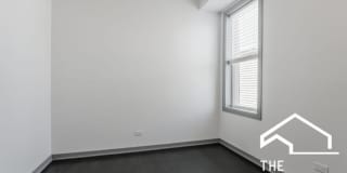 2806 North Mozart St. Gallery 7