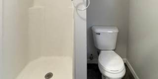 PRELEASING for AUGUST! Close to Campus Gallery 9