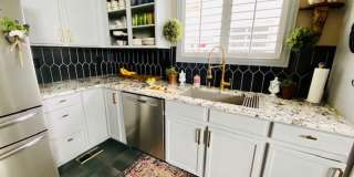 Move in Special- Beautiful Furnished 3 Bedroom/2.5 Bathroom Single Family Home with Flexible Lease terms. Gallery 23