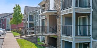 Galbraith Pointe Apartments and Townhomes Gallery 59