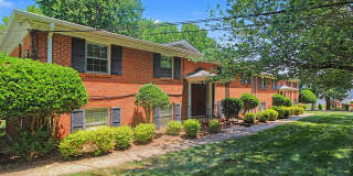 1 bedroom Condo in Cotswold Gallery 1