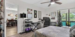 Bright & Spacious 1BR Retreat Near Beaches & Shopping Gallery 17