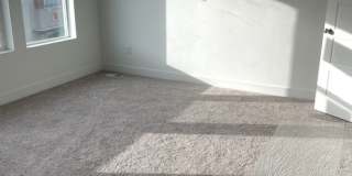 Beautiful Townhome in great location! Gallery 14