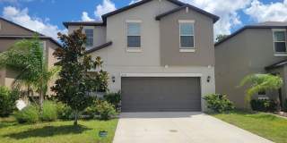 2 Story 4 Bed/2.5 Bath Home in the Lakeside Community Gallery 1