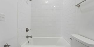 522 Kelton Avenue Gallery 23