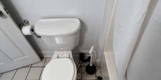 Very Spacious 4bdrm/2bth House on W CARY STREET in the Heart of VCU!!! Gallery 28
