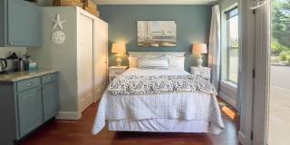 Parkside Suite: Fully Furnished Modern Studio in the Heart of Jacksonville $300 Utility Fee Gallery 10
