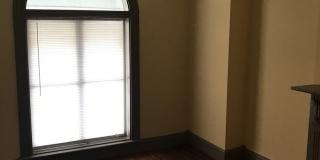 217 E Grace St Gallery 18